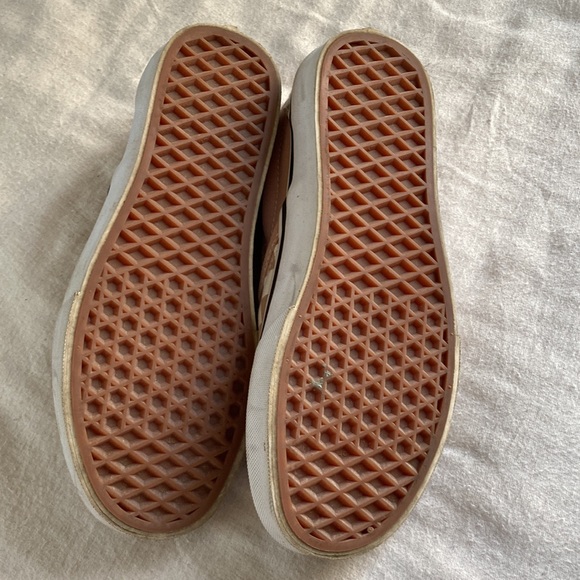 VANS Classic Checkerboard Shoes - Picture 6 of 10